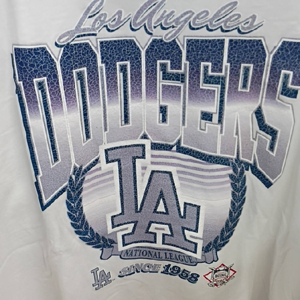 Los Angeles Dodgers Graphic T-Shirt